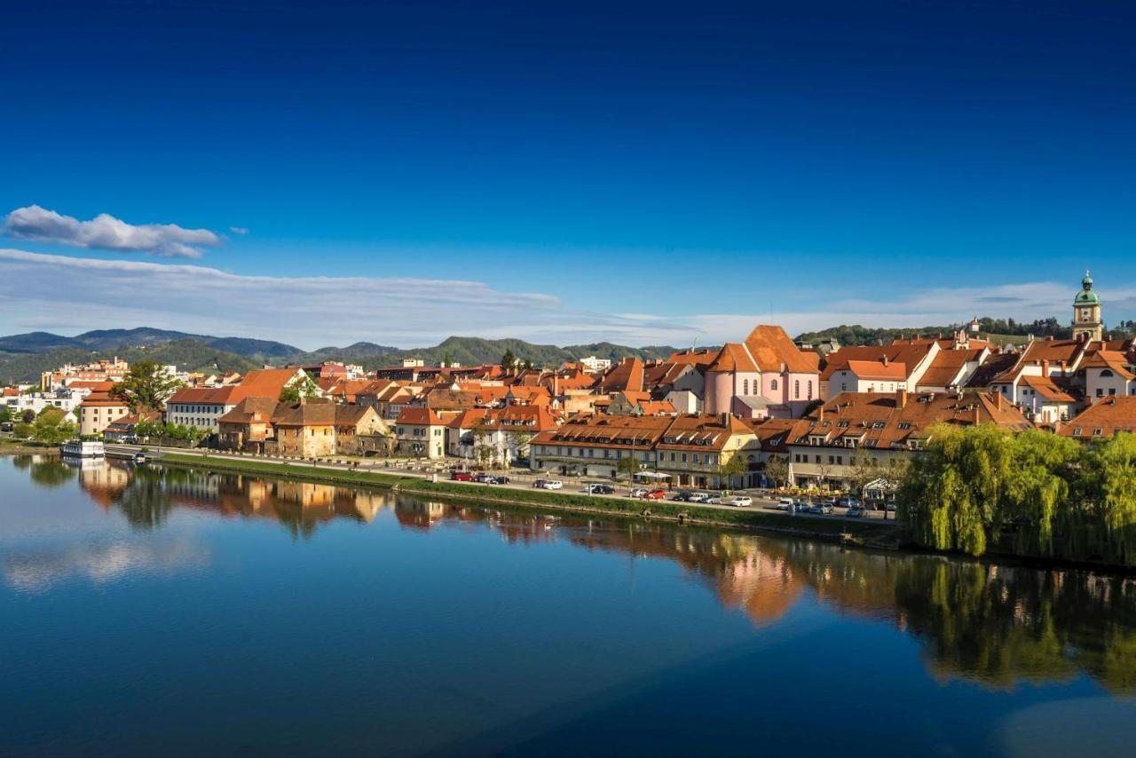 Gentry11 Rooms&More Maribor Exteriör bild